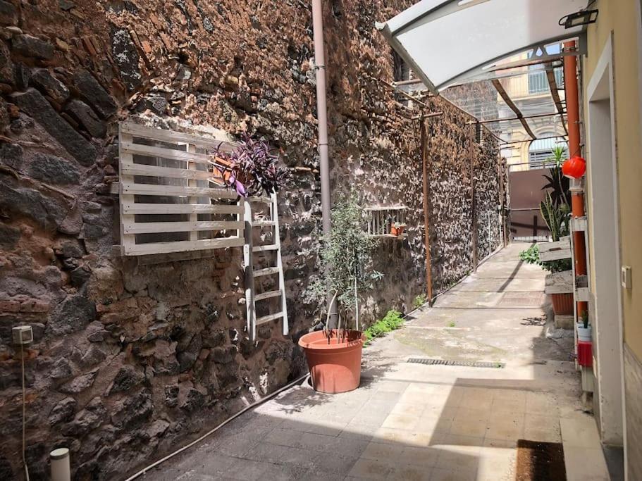 Suite Vicolo Lavico CTA Exterior foto
